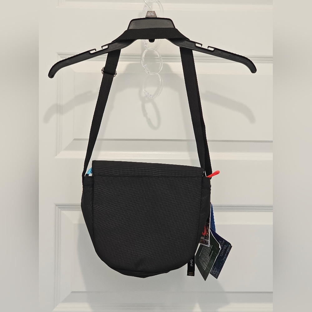 Sherpani 100% Recycled Crossbody Bag, NWT, Medium - Picture 6 of 6